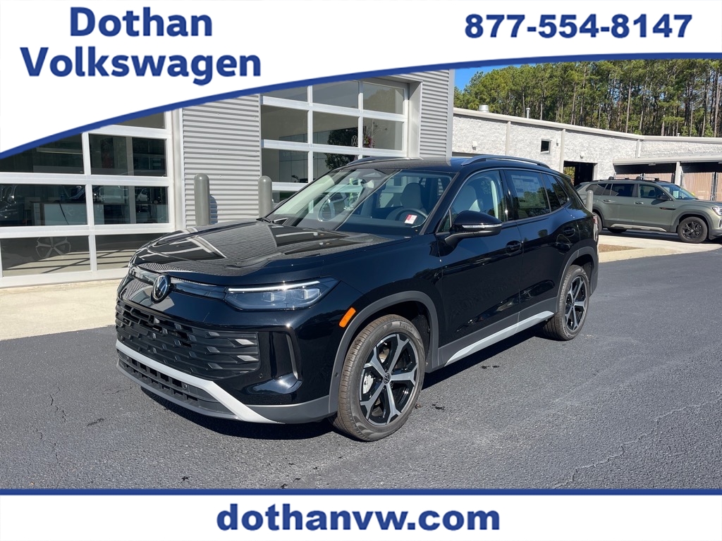 2025 Volkswagen Tiguan SE's photo