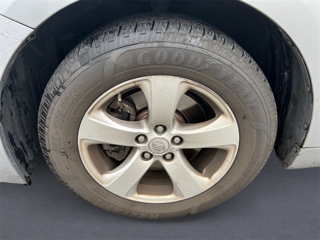 2017 Toyota Sienna L photo 9