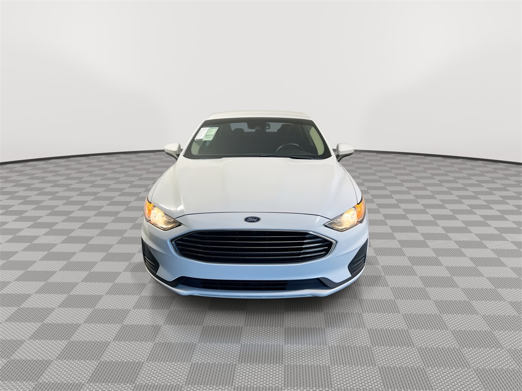 2020 Ford Fusion Hybrid SE photo 3