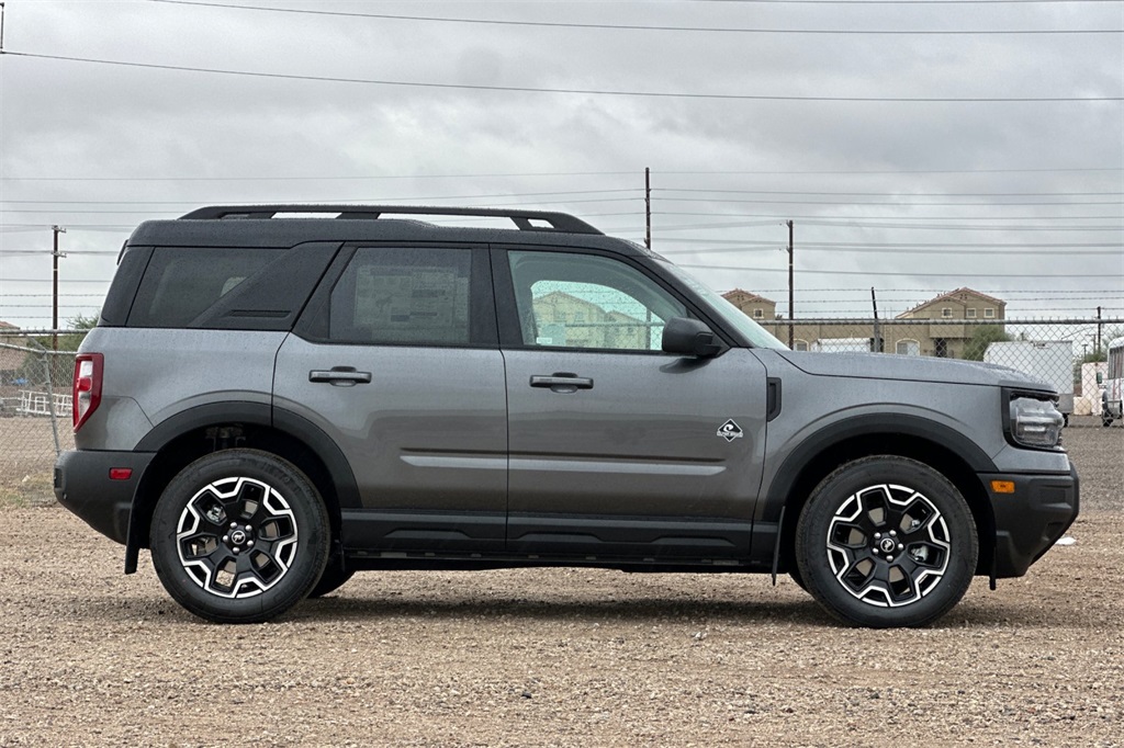 2025 Ford Bronco Sport Outer Banks photo 3