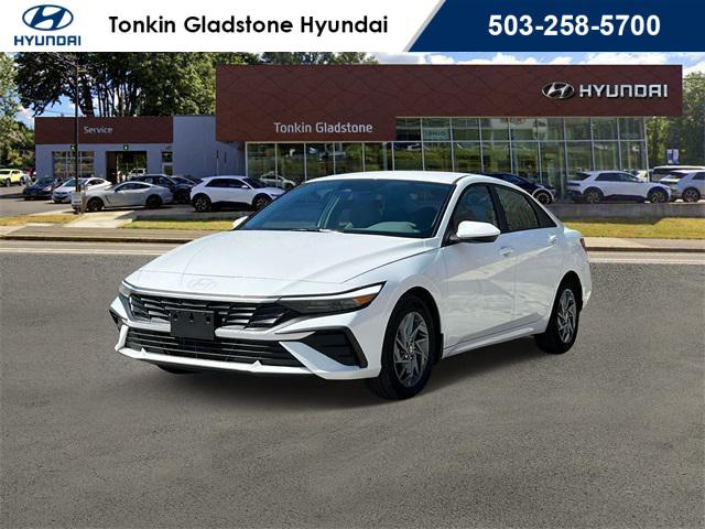 2025 Hyundai Elantra Blue's photo