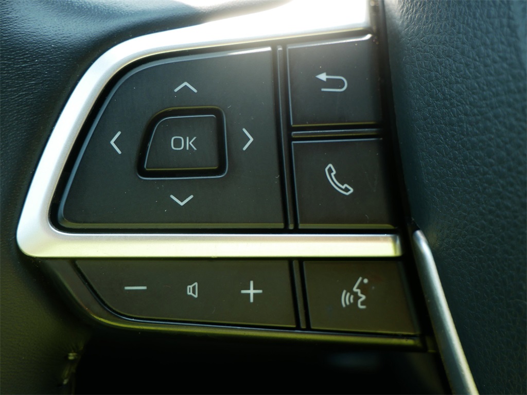 2022 Toyota Highlander XLE photo 19