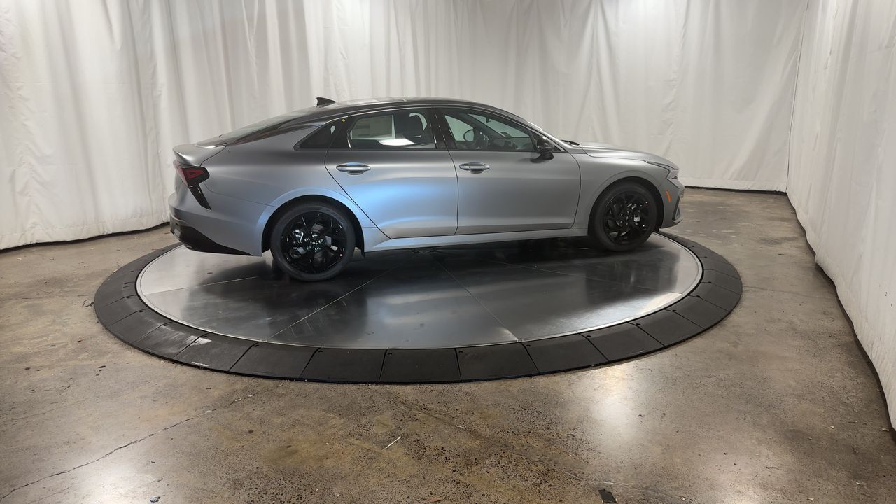 2026 Kia K5 GT-Line photo 2