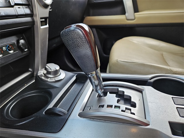 2014 Toyota 4Runner Base photo 24