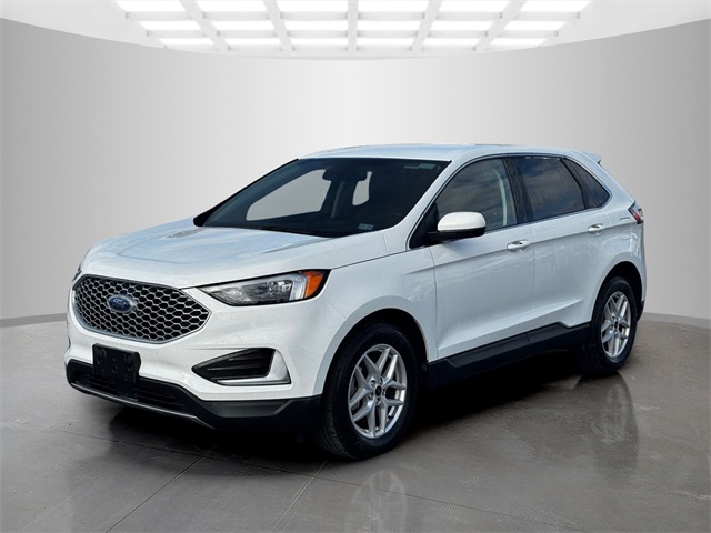 2024 Ford Edge SEL photo 3