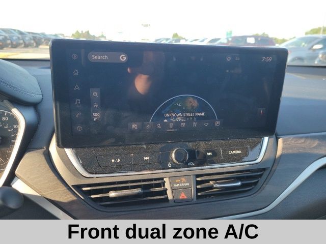 2023 Nissan Altima 2.5 SL photo 3