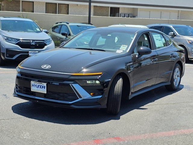 2025 Hyundai Sonata SE photo 4