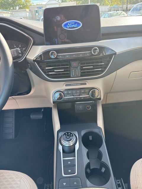 2022 Ford Escape SE photo 18