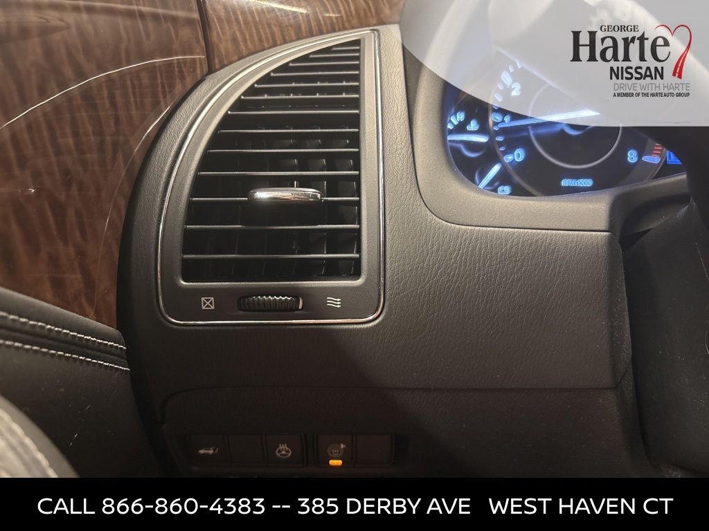2018 Nissan Armada Platinum photo 14