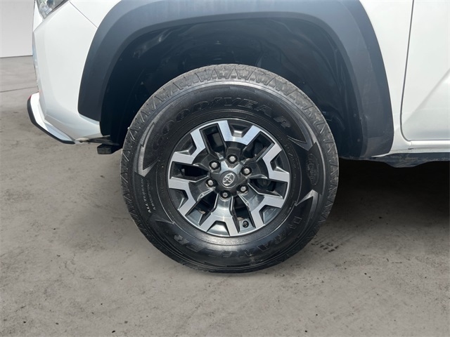 2021 Toyota Tacoma TRD Off-Road photo 14