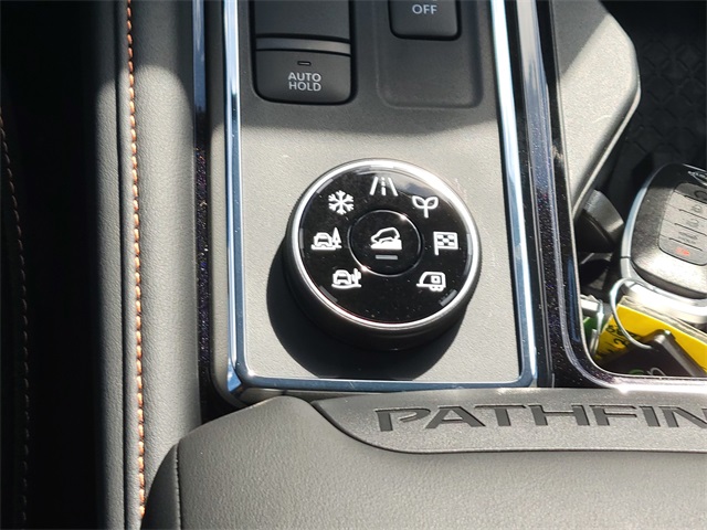 2025 Nissan Pathfinder Rock Creek photo 20