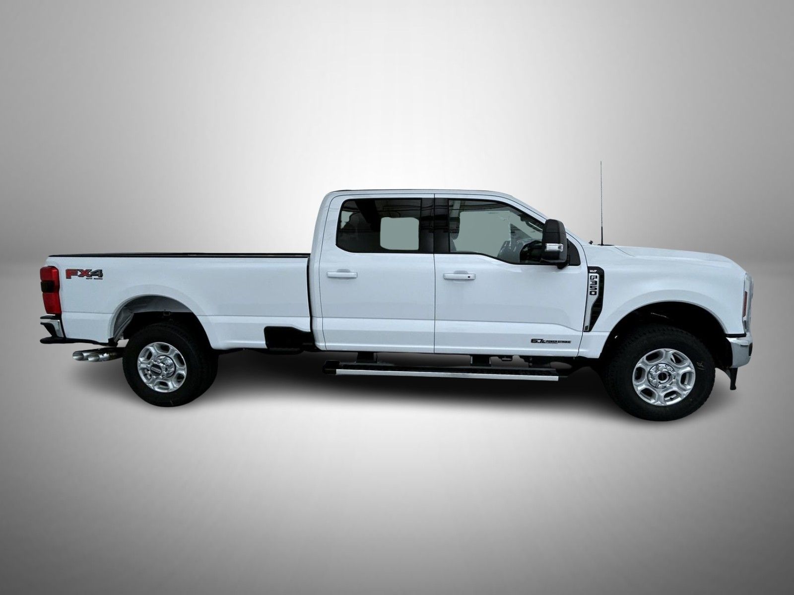 2026 Ford F-350 photo 4
