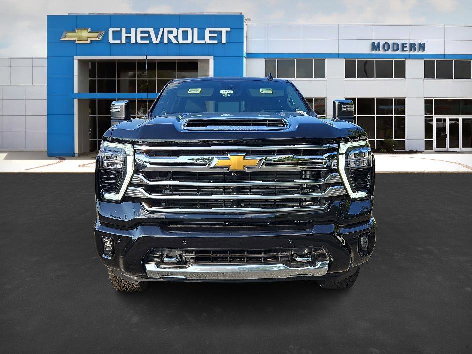 2025 Chevrolet Silverado 2500HD High Country photo 8