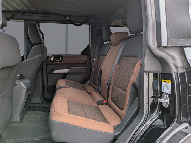 2021 Ford Bronco Outer Banks photo 12