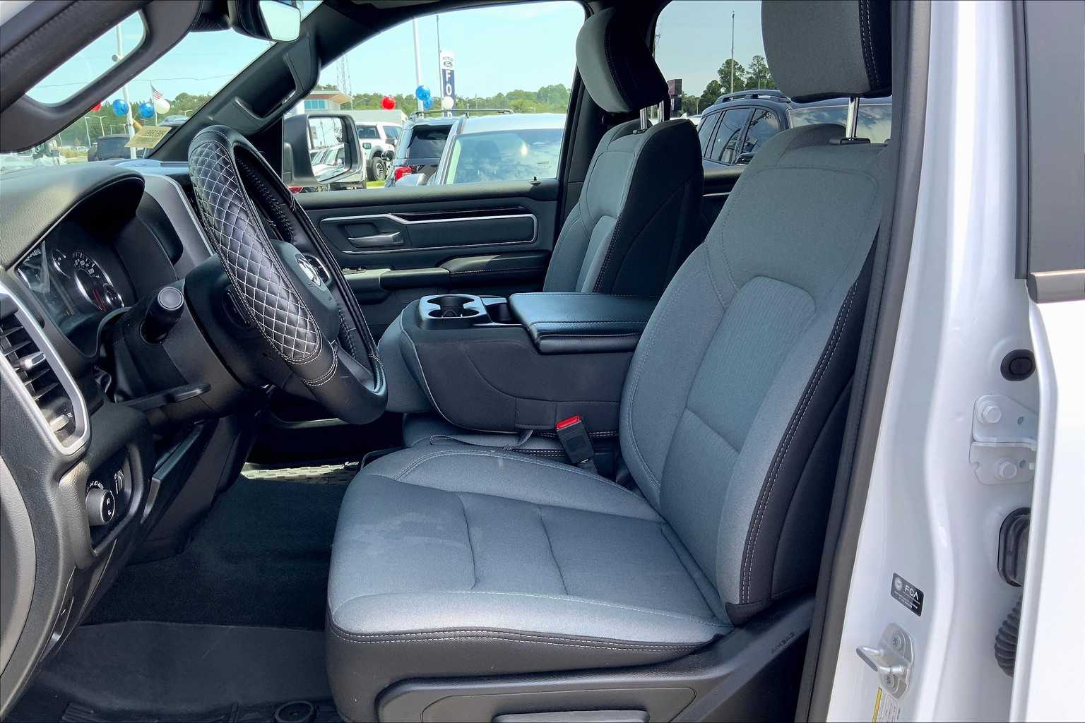 2023 Ram 1500 Big Horn photo 7