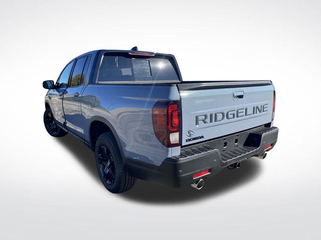 2026 Honda Ridgeline Black Edition photo 3