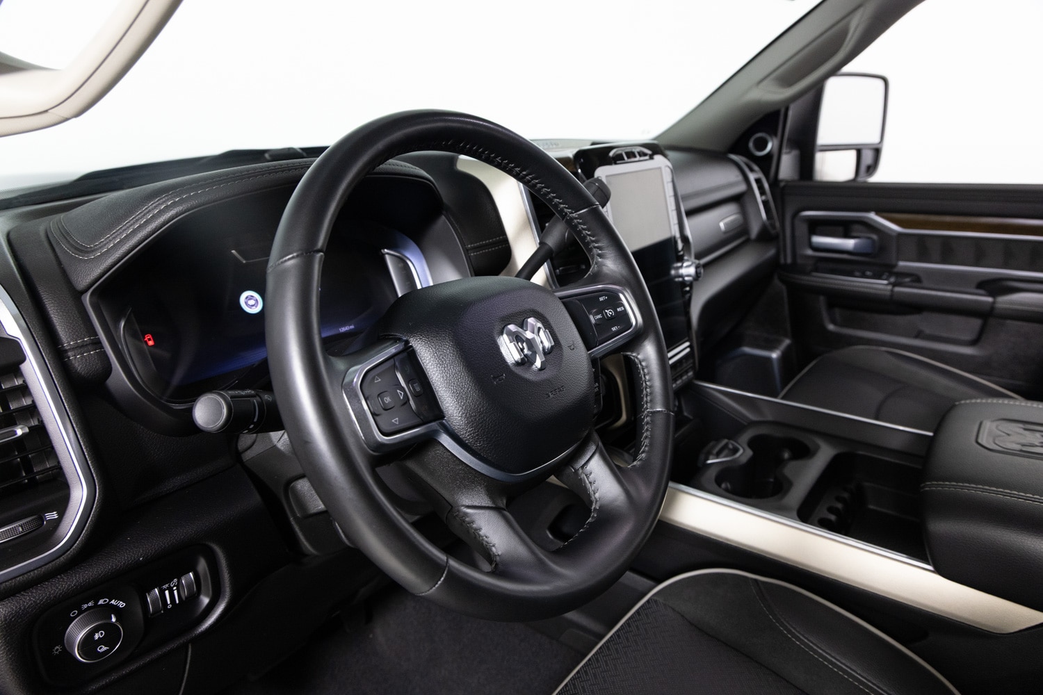 2024 Ram 2500 Laramie photo 4