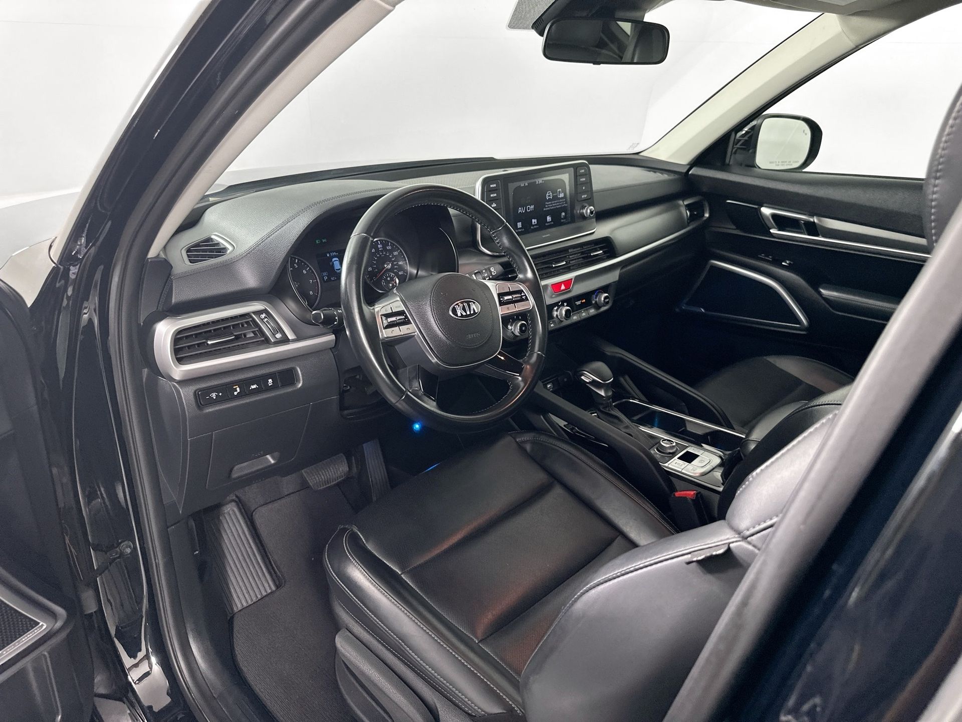 2021 Kia Telluride LX photo 9