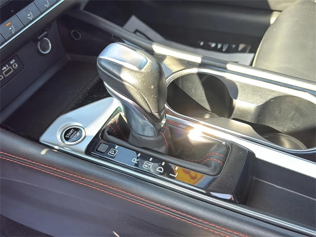 2023 Nissan Altima 2.5 SR photo 10