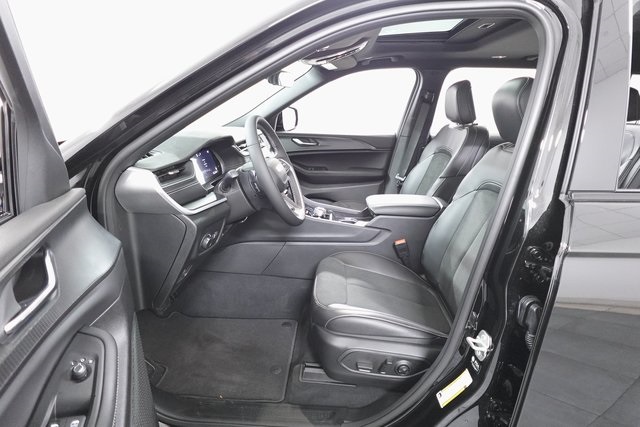 2025 Jeep Grand Cherokee Altitude X photo 10