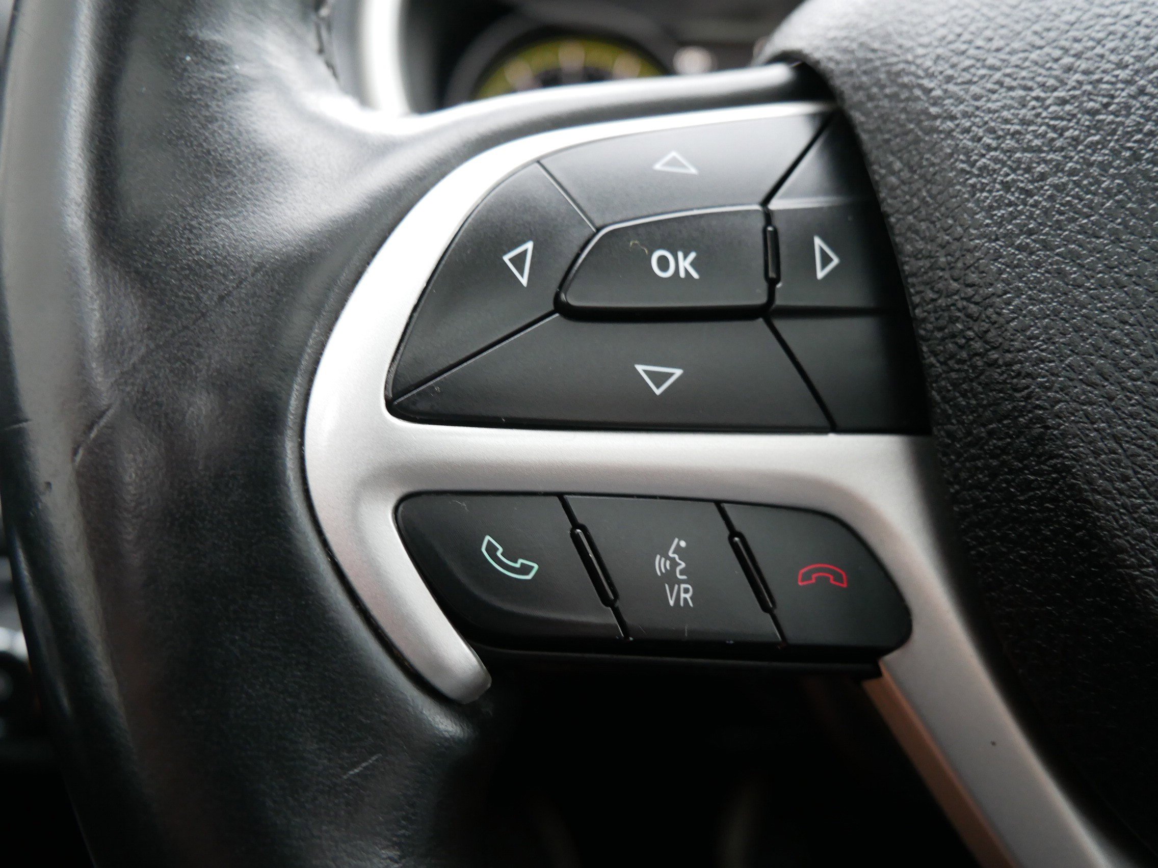 2016 Jeep Cherokee Trailhawk photo 22