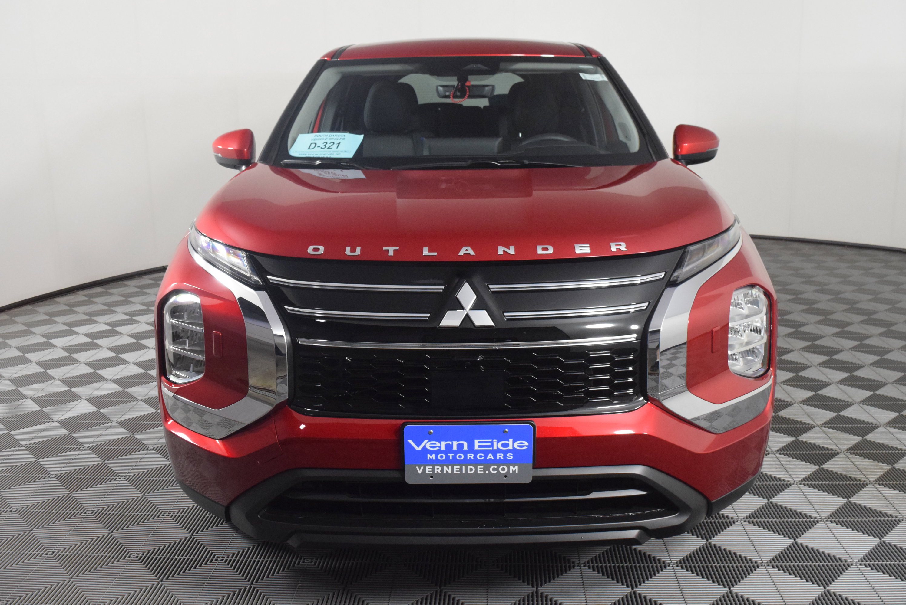 2025 Mitsubishi Outlander ES photo 3