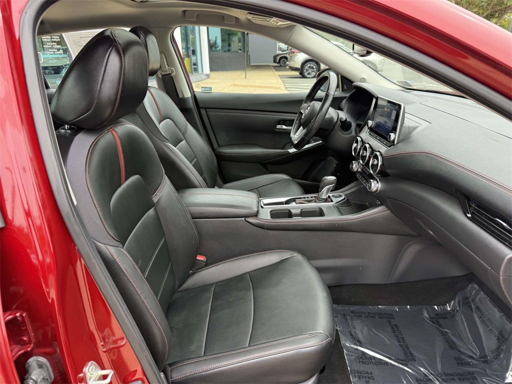 2021 Nissan Sentra SR photo 14