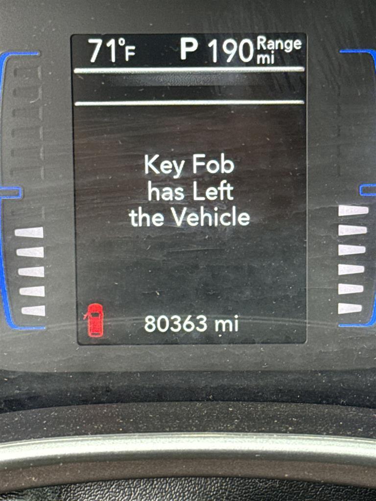 2021 Chrysler Voyager LXi photo 10