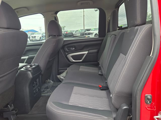 2021 Nissan Titan SV photo 35