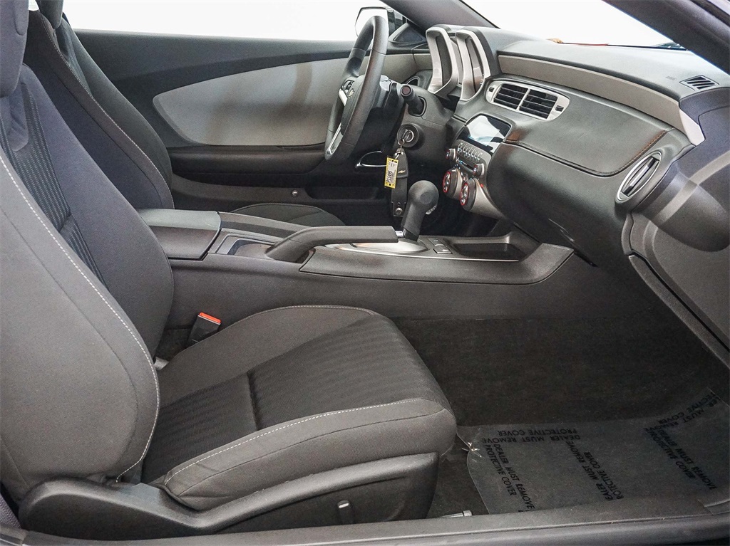 2014 Chevrolet Camaro photo 11