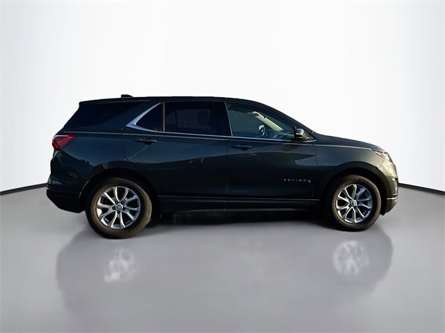 2019 Chevrolet Equinox LT photo 3