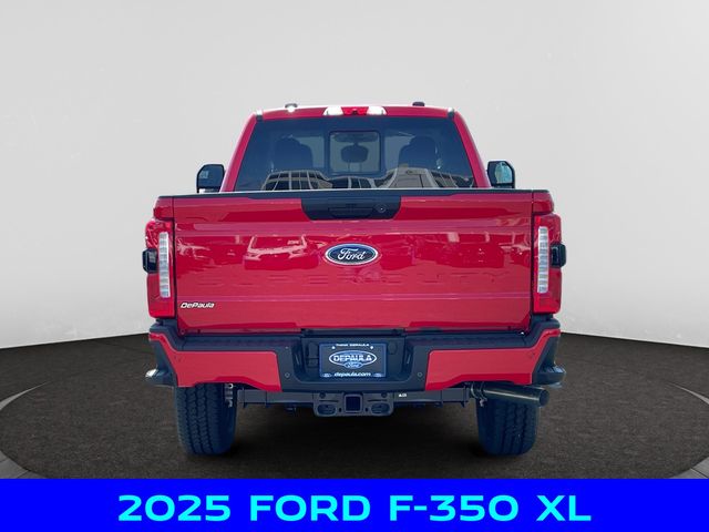 2025 Ford F-350 photo 4