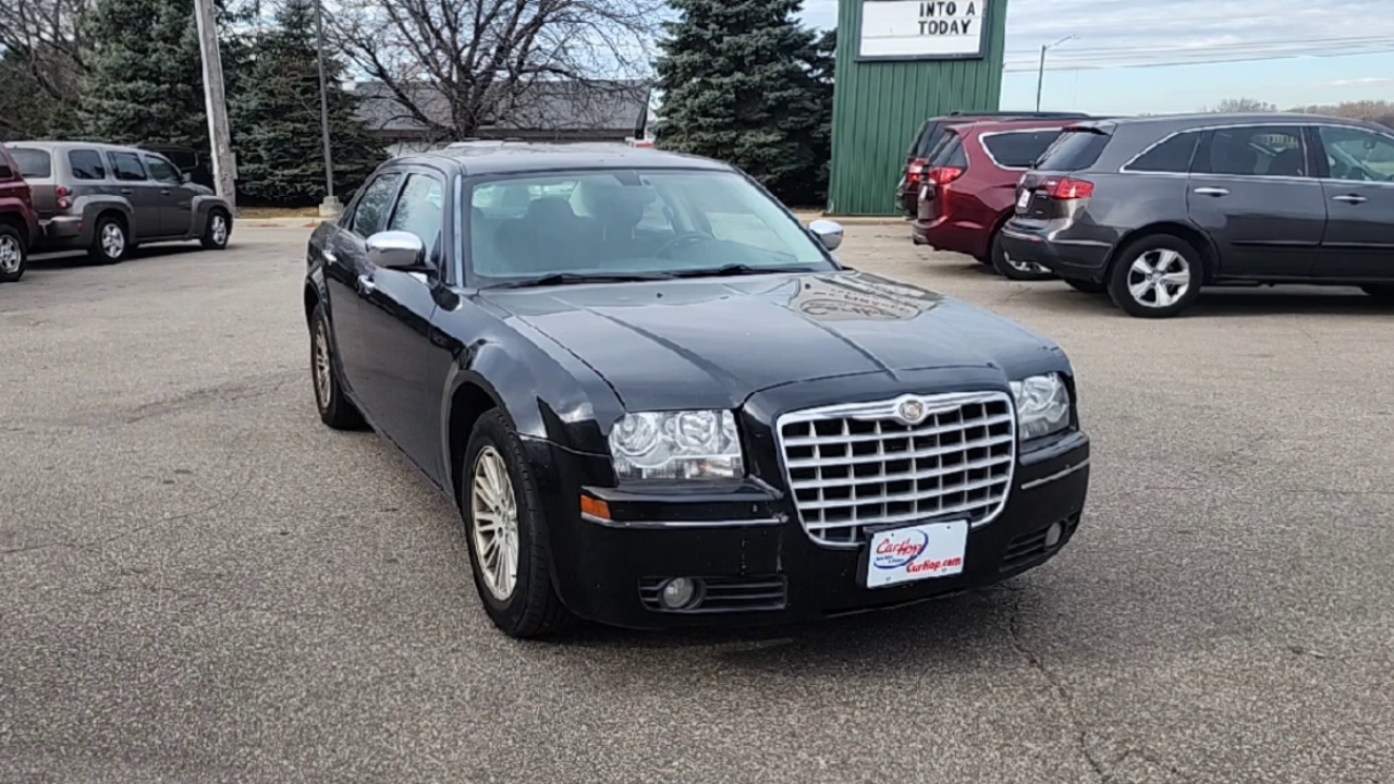 2010 Chrysler 300 LX photo 4