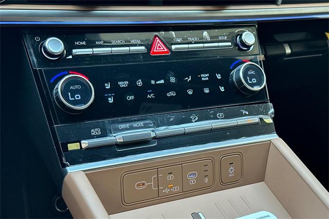 2025 Hyundai Santa Fe Limited photo 12