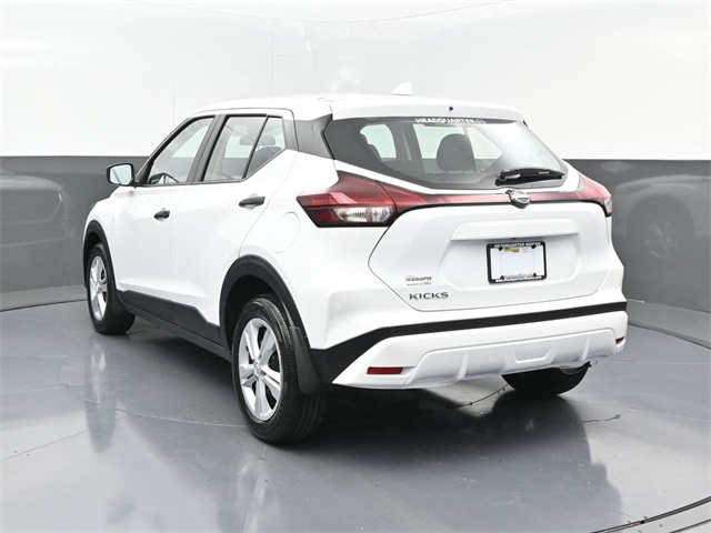 2025 Nissan Kicks Play S photo 4