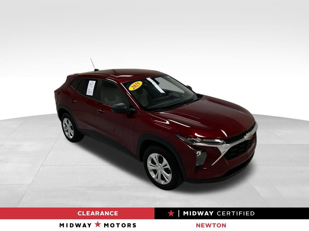 2025 Chevrolet Trax LS