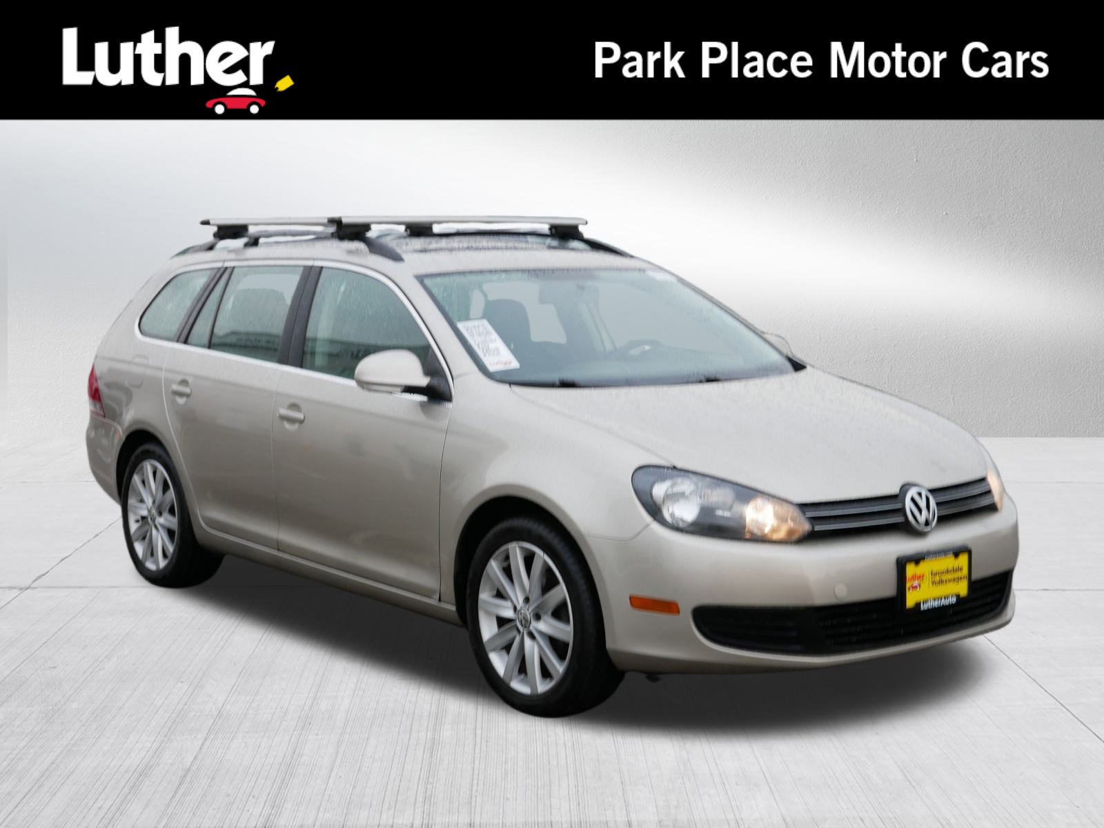 2013 Volkswagen Jetta SportWagen SE's photo