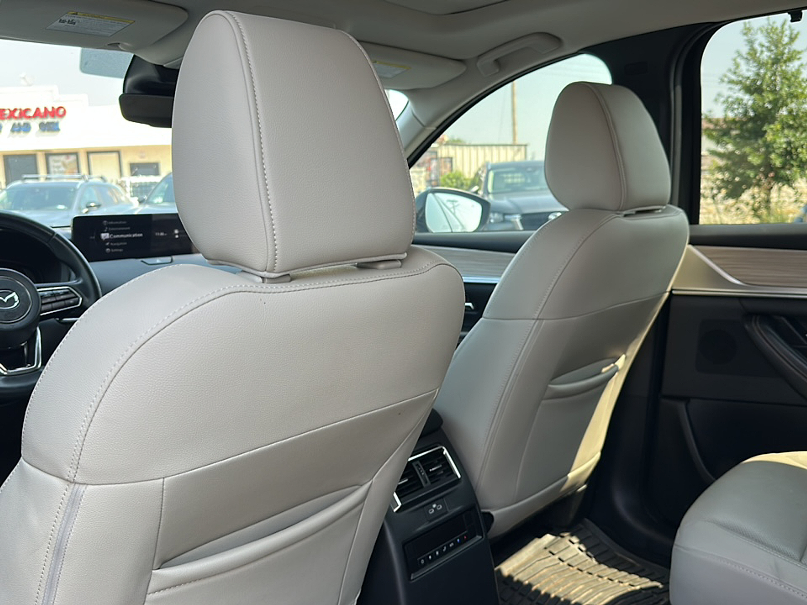2024 Mazda CX-90 Preferred photo 4