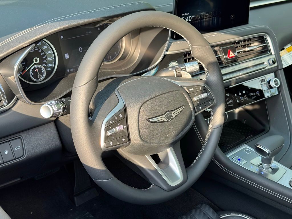 2026 Genesis G70 2.5T Prestige photo 17