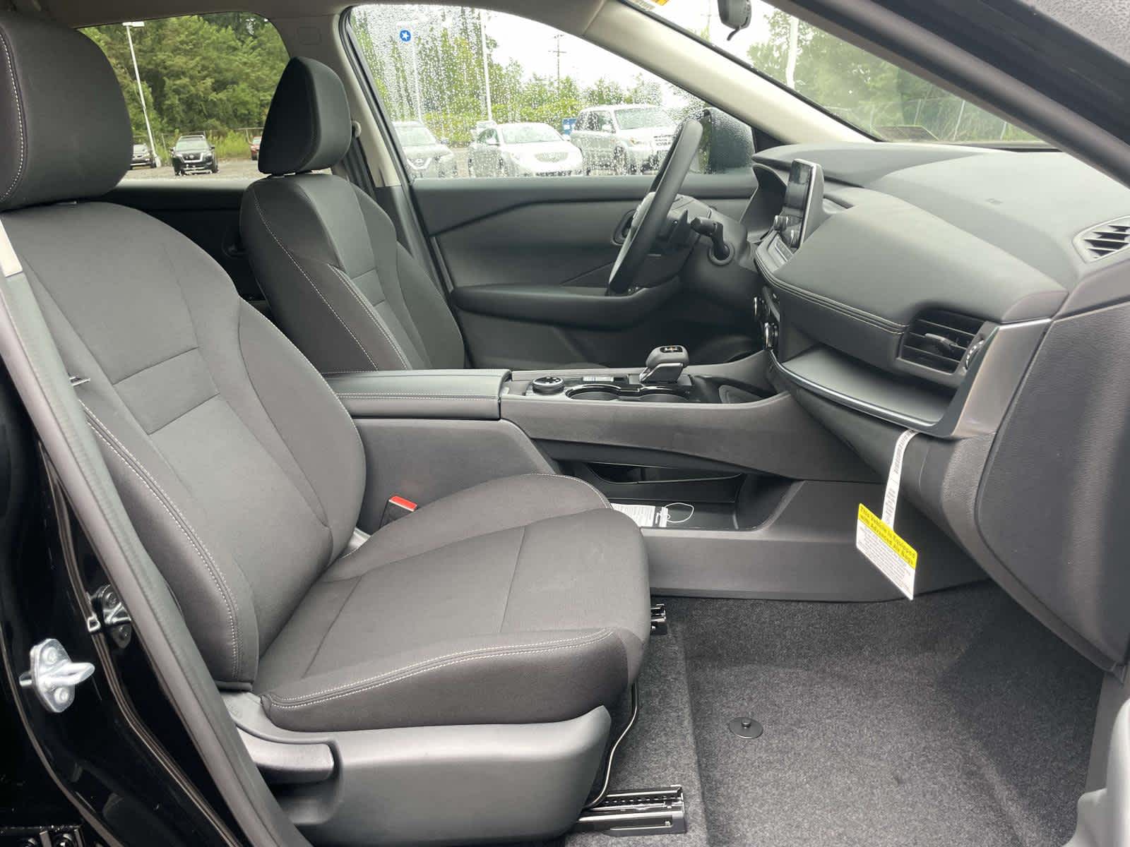 2026 Nissan Rogue S photo 12