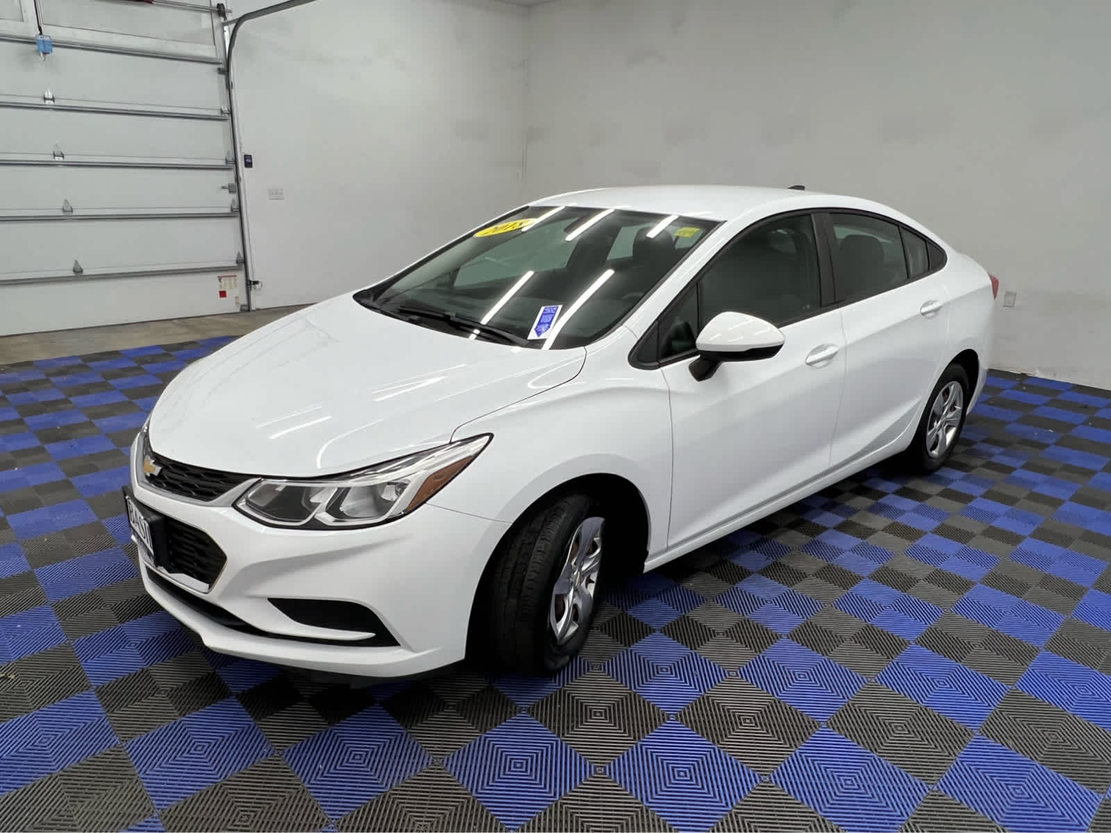 2018 Chevrolet Cruze LS photo 4