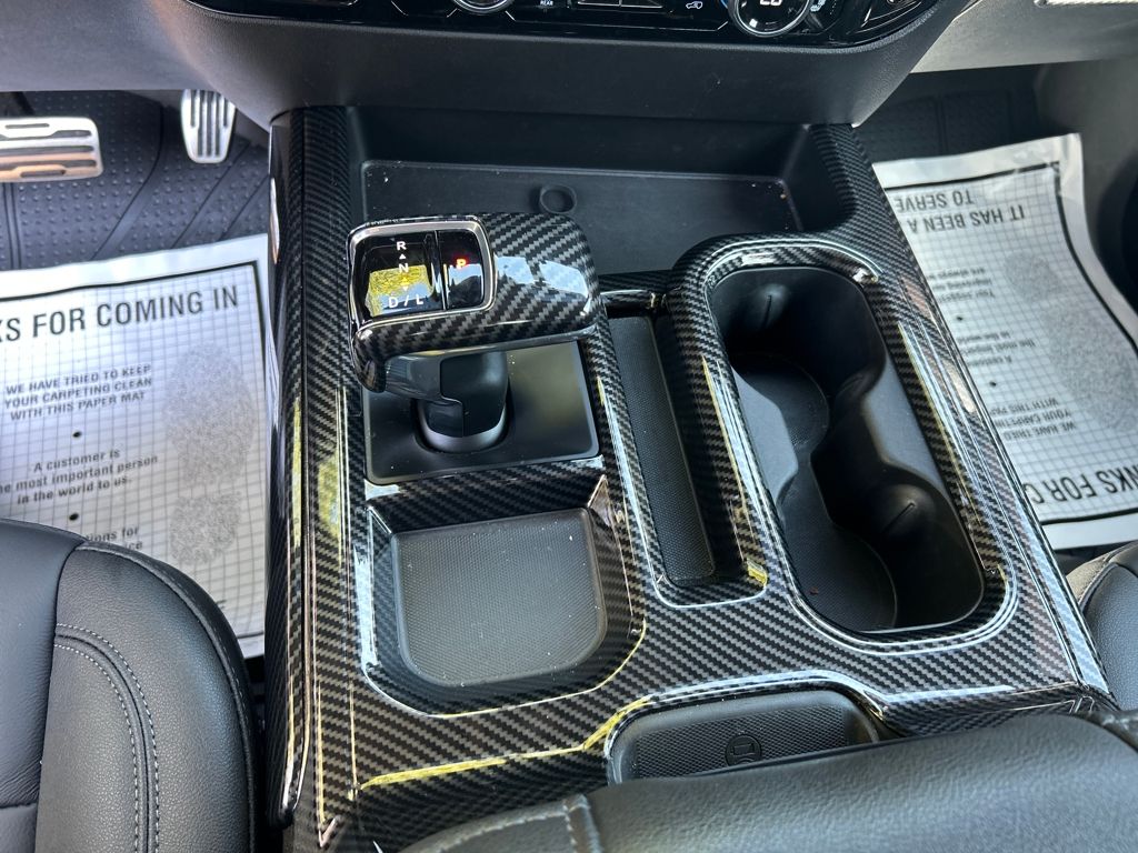 2023 Chevrolet Silverado 1500 RST photo 16