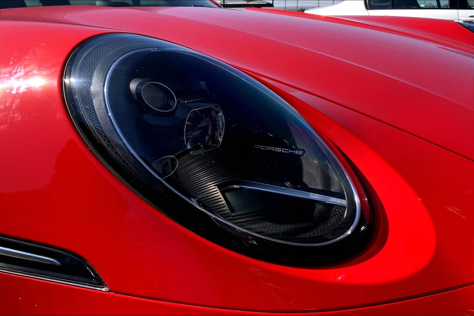 2021 Porsche 911 4 photo 31