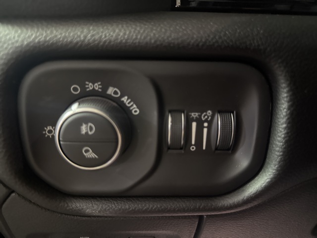 2026 Ram 1500 Laramie photo 11