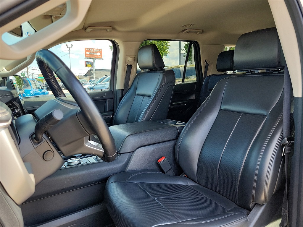 2024 Ford Expedition XLT photo 10