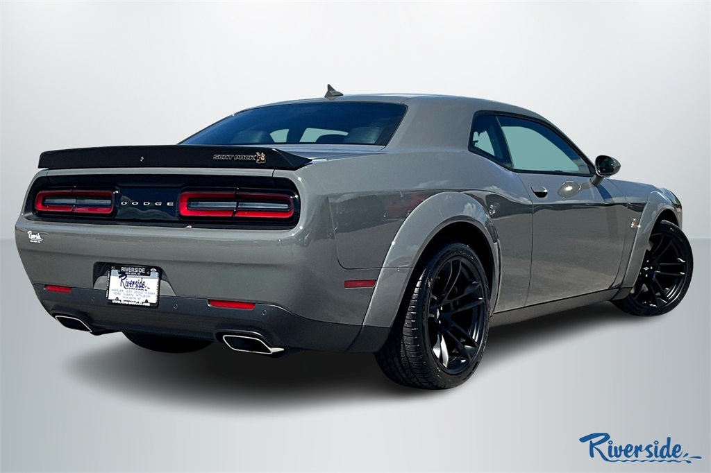 2023 Dodge Challenger R/T Scat Pack Widebody photo 5