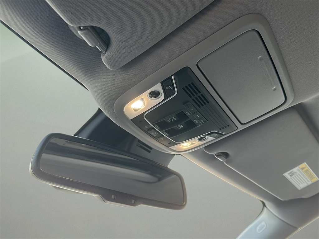 2019 Honda Ridgeline RTL-E photo 11