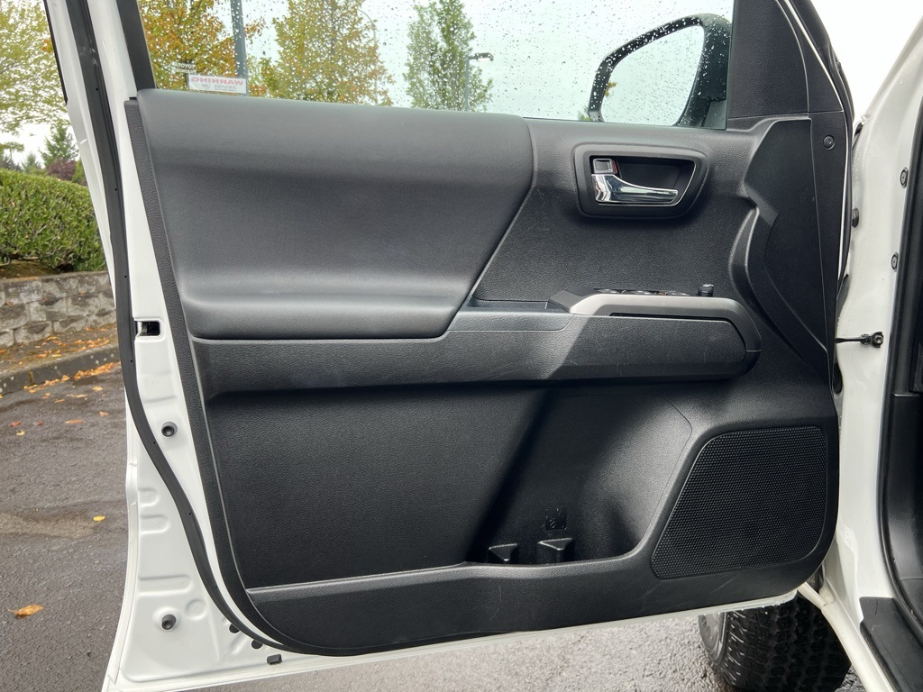 2021 Toyota Tacoma TRD Off-Road 4x4 photo 9
