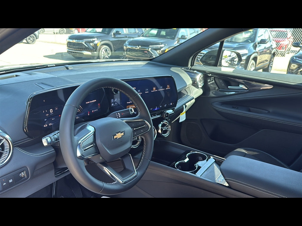 2025 Chevrolet Blazer EV photo 7