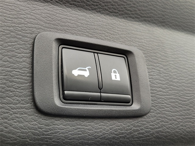 2024 Mitsubishi Outlander SE photo 15